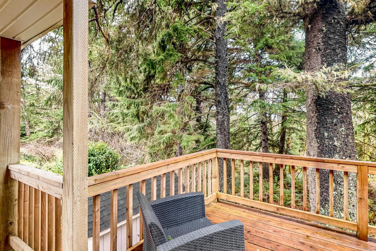 Вілла Treehouse By The Sea Cape Meares Екстер'єр фото